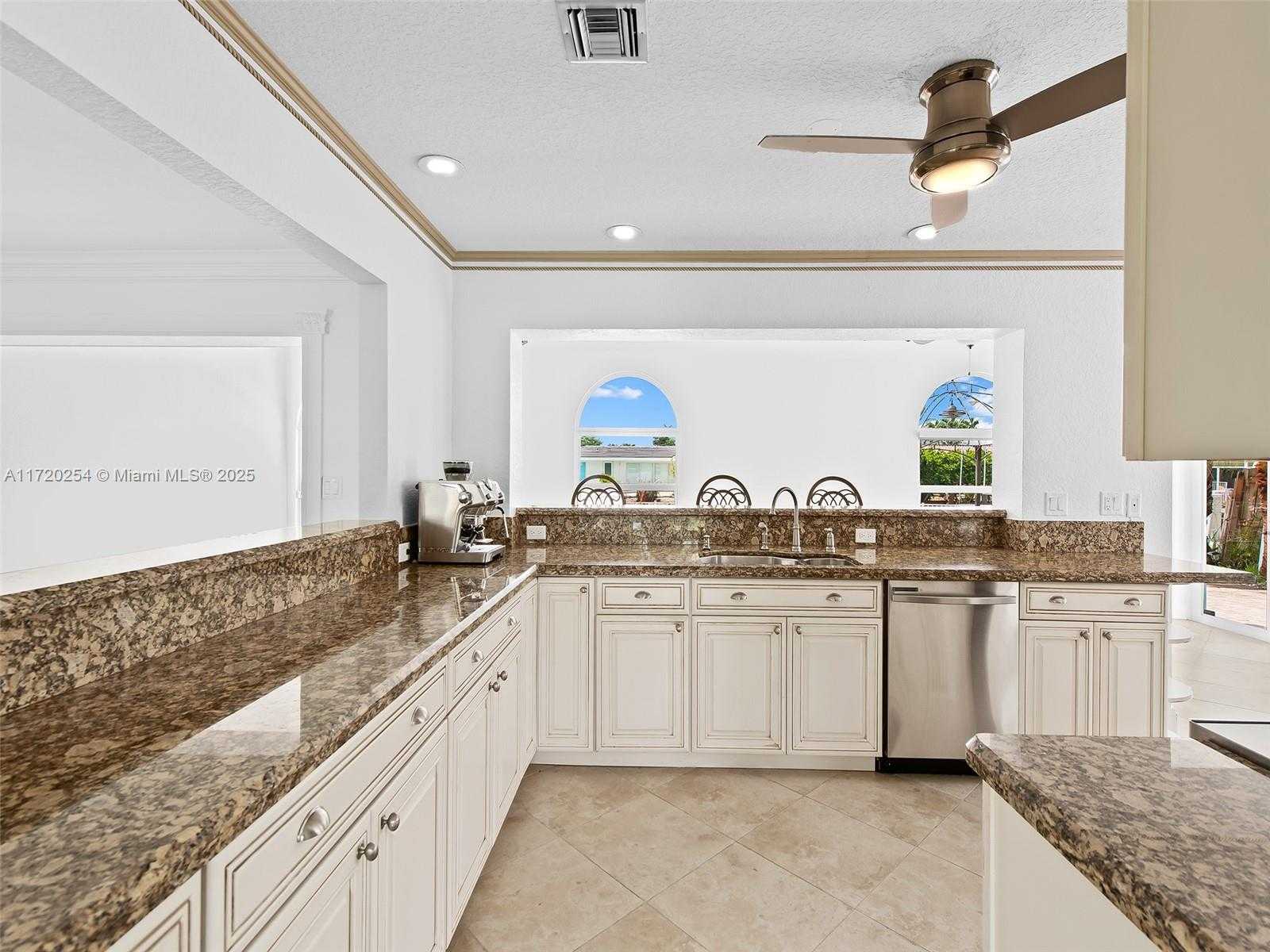 Small Image of 6301 NORTH EAST 20 TER, Fort Lauderdale Number 11