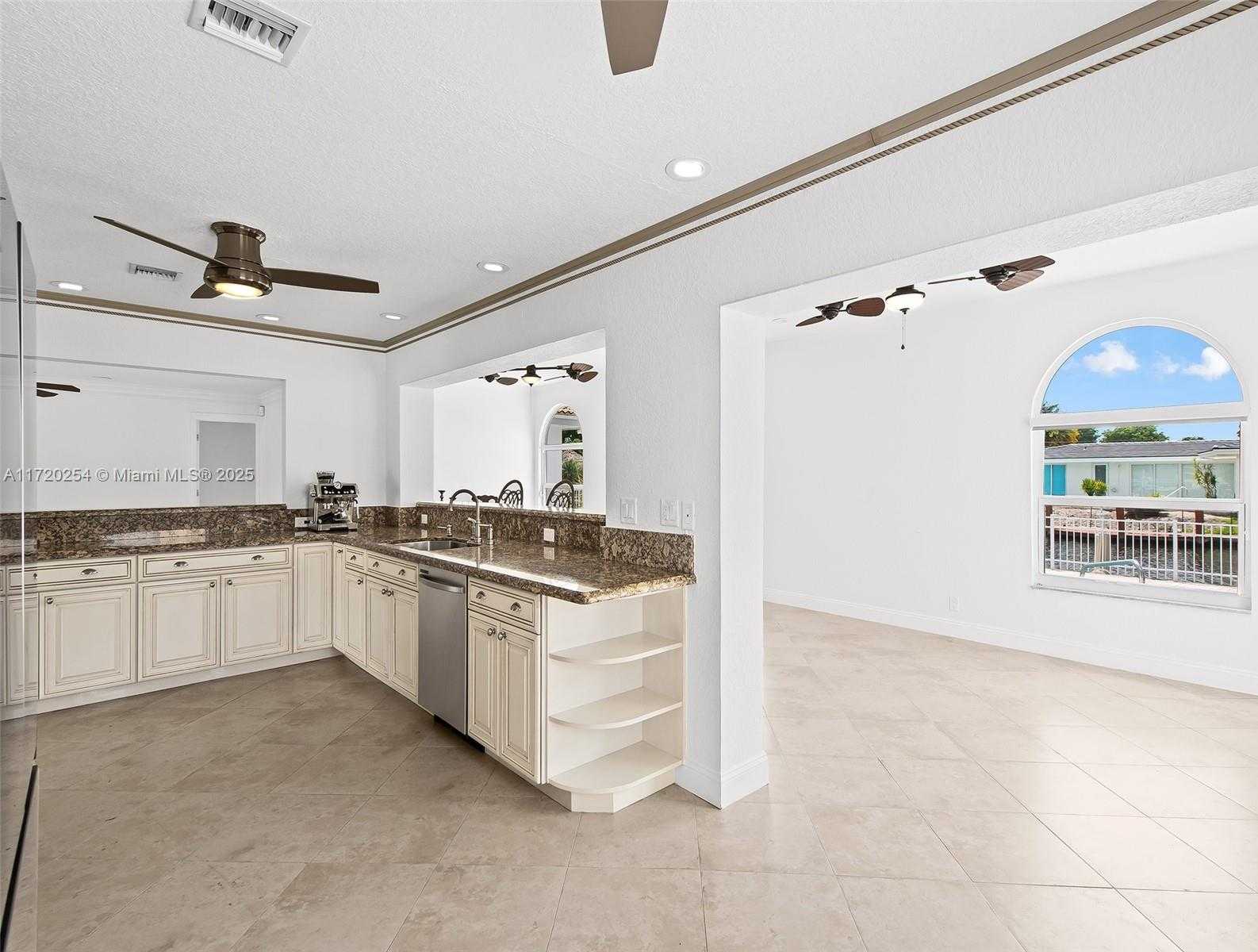 Small Image of 6301 NORTH EAST 20 TER, Fort Lauderdale Number 12