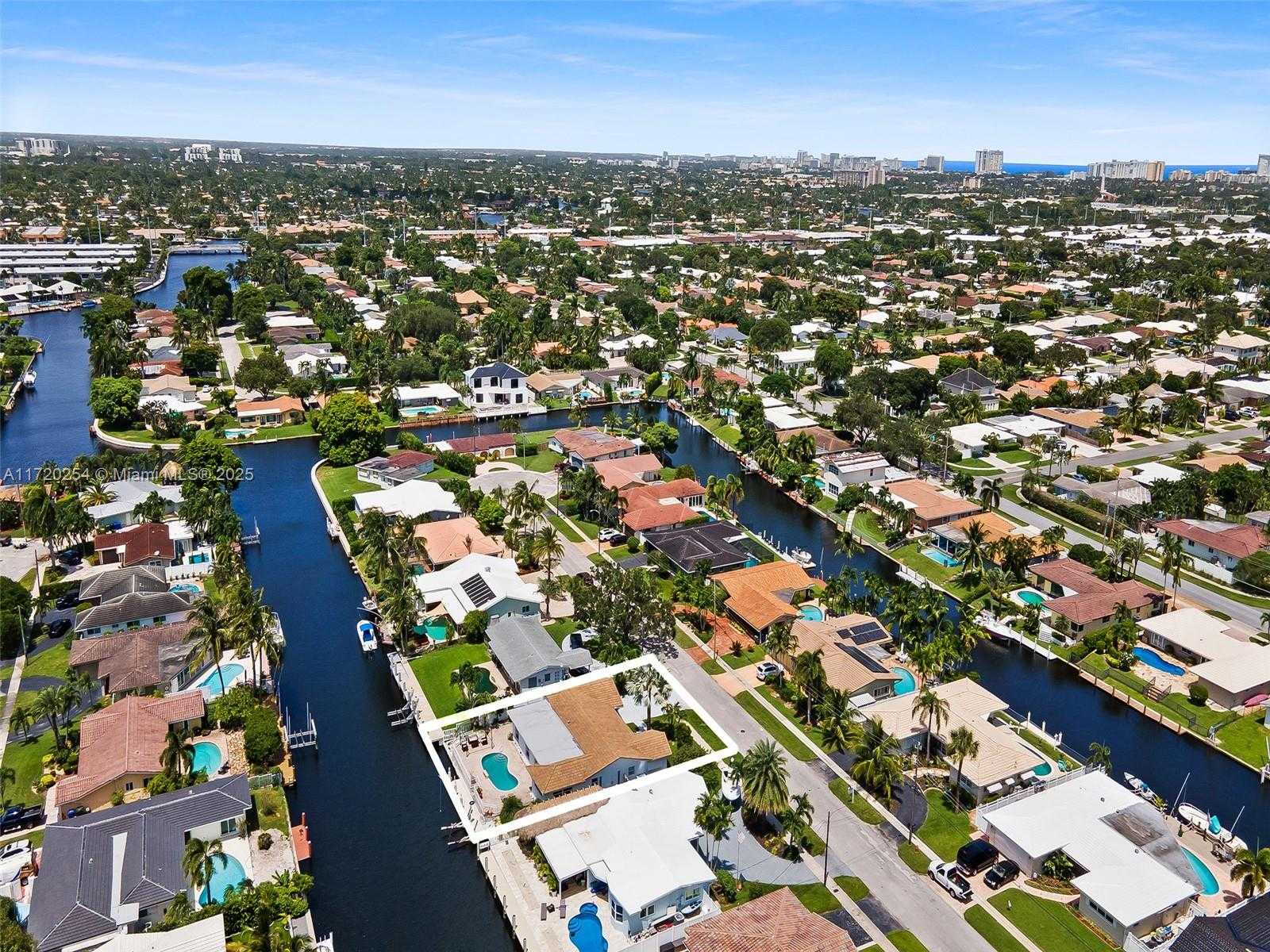 Small Image of 6301 NORTH EAST 20 TER, Fort Lauderdale Number 34