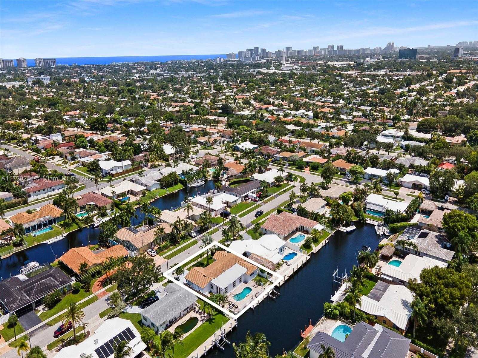 Small Image of 6301 NORTH EAST 20 TER, Fort Lauderdale Number 36