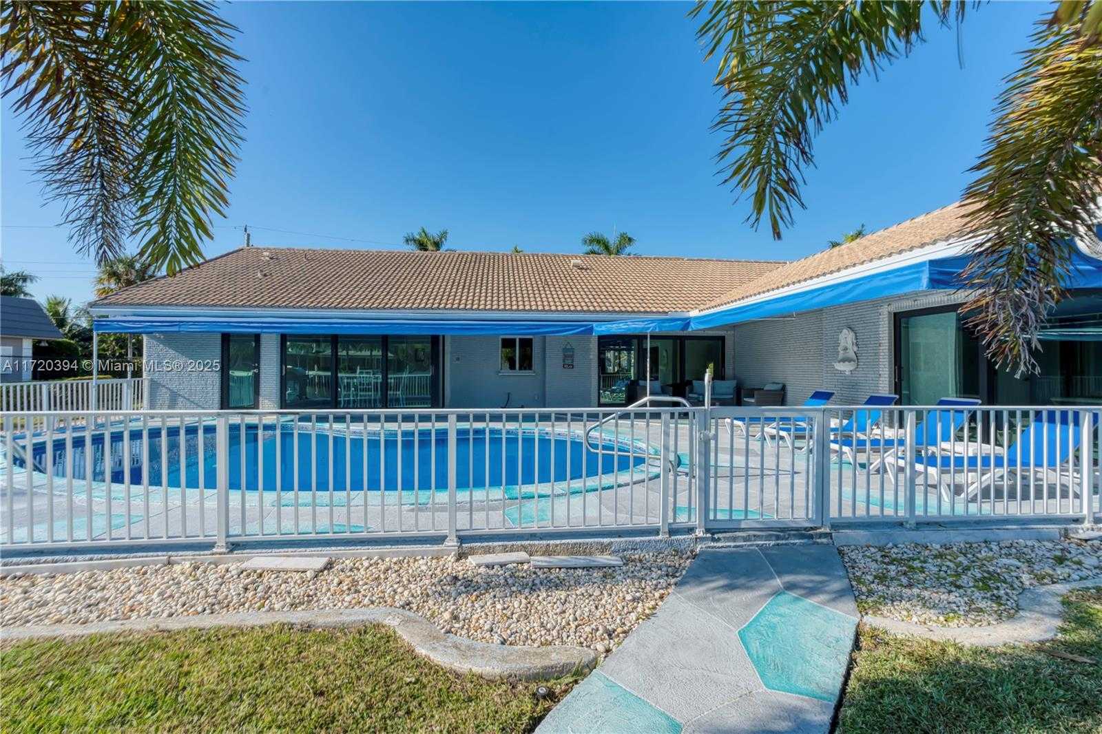 Small Image of 51 LITTLE HARBOR WAY, Deerfield Beach Number 29