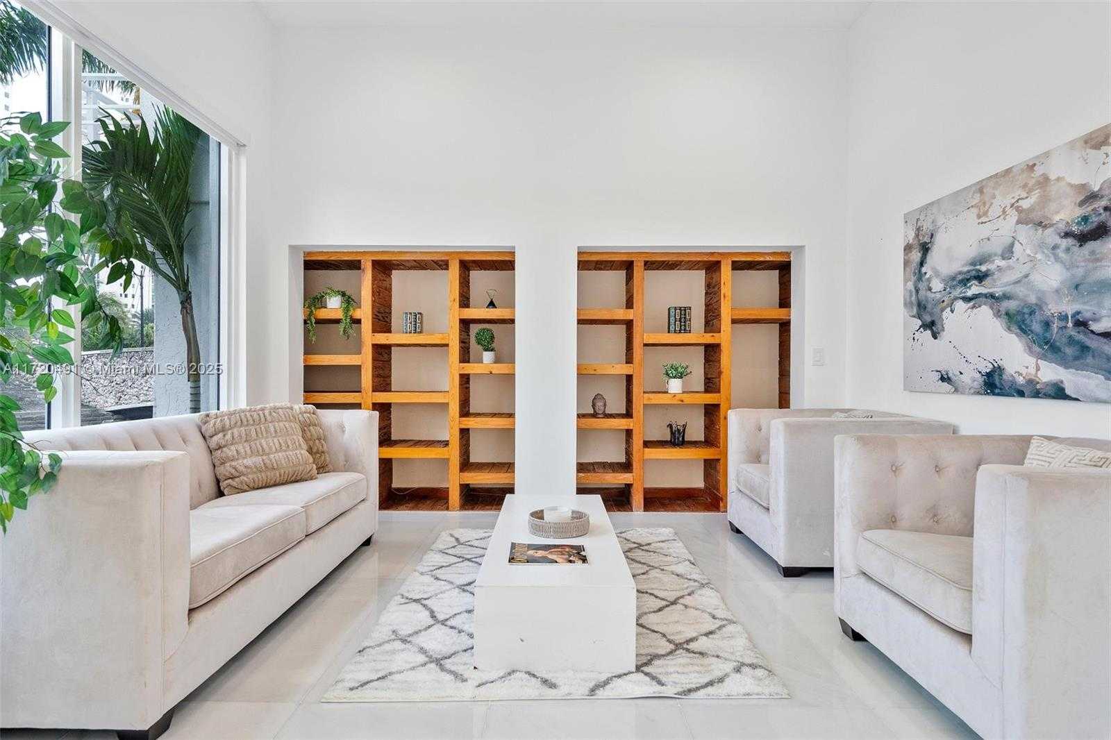 Small Image of 201 ATLANTIC AVE, Sunny Isles Beach Number 10
