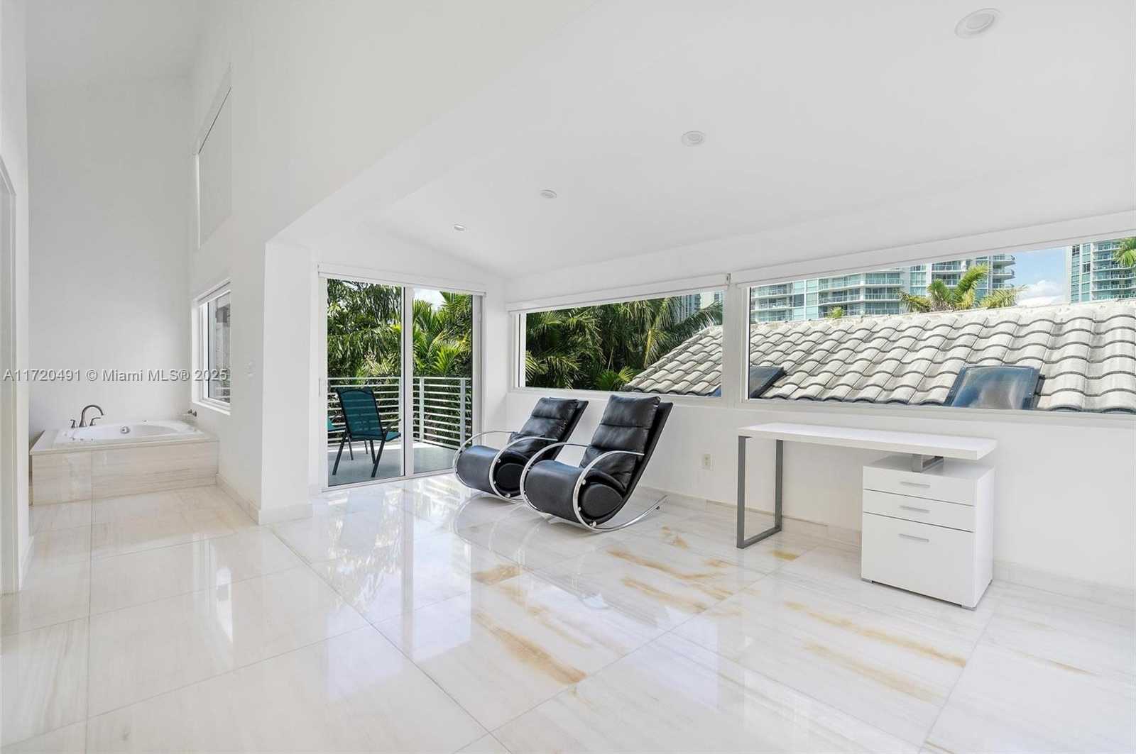 Small Image of 201 ATLANTIC AVE, Sunny Isles Beach Number 30