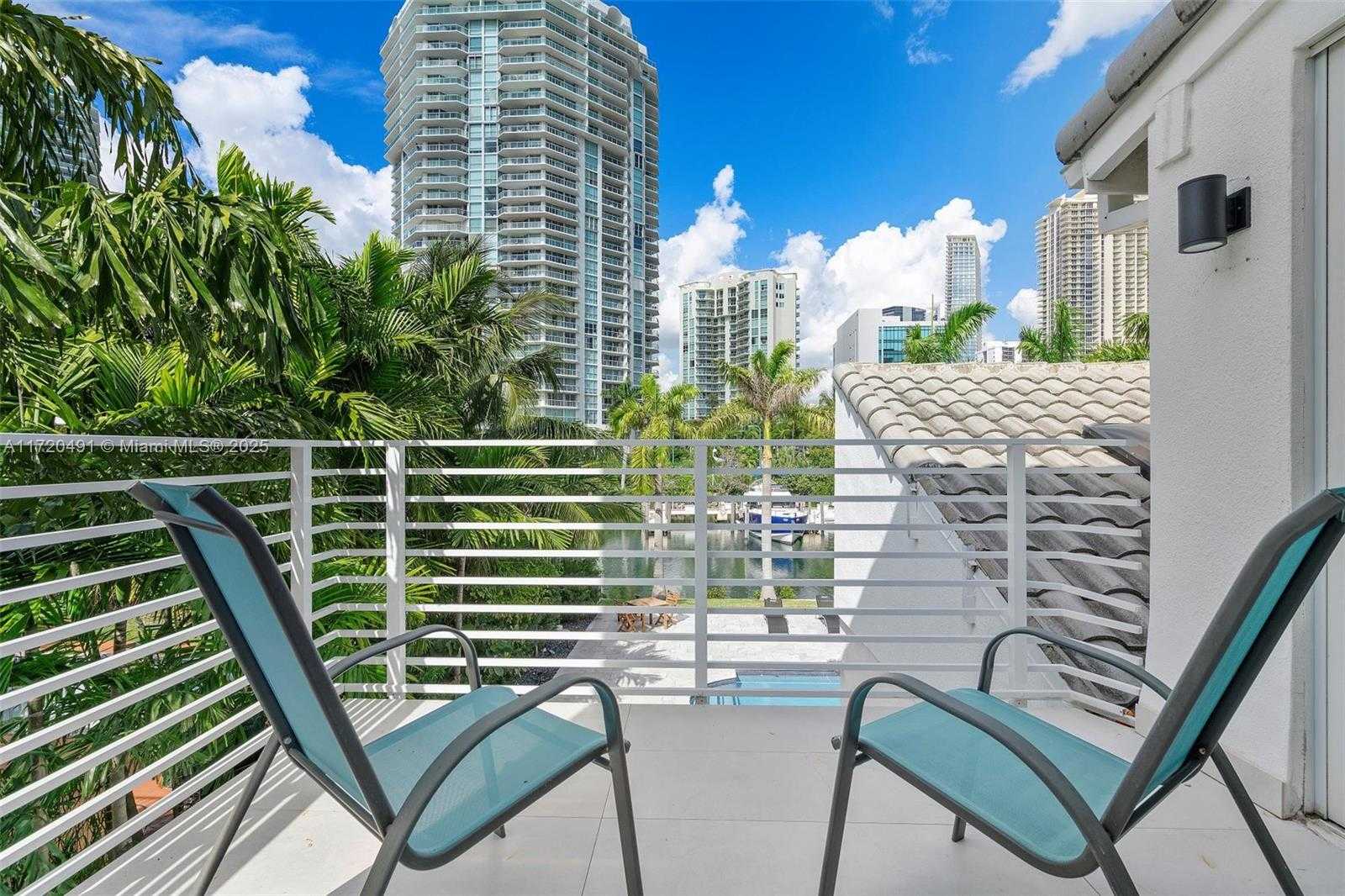 Small Image of 201 ATLANTIC AVE, Sunny Isles Beach Number 32
