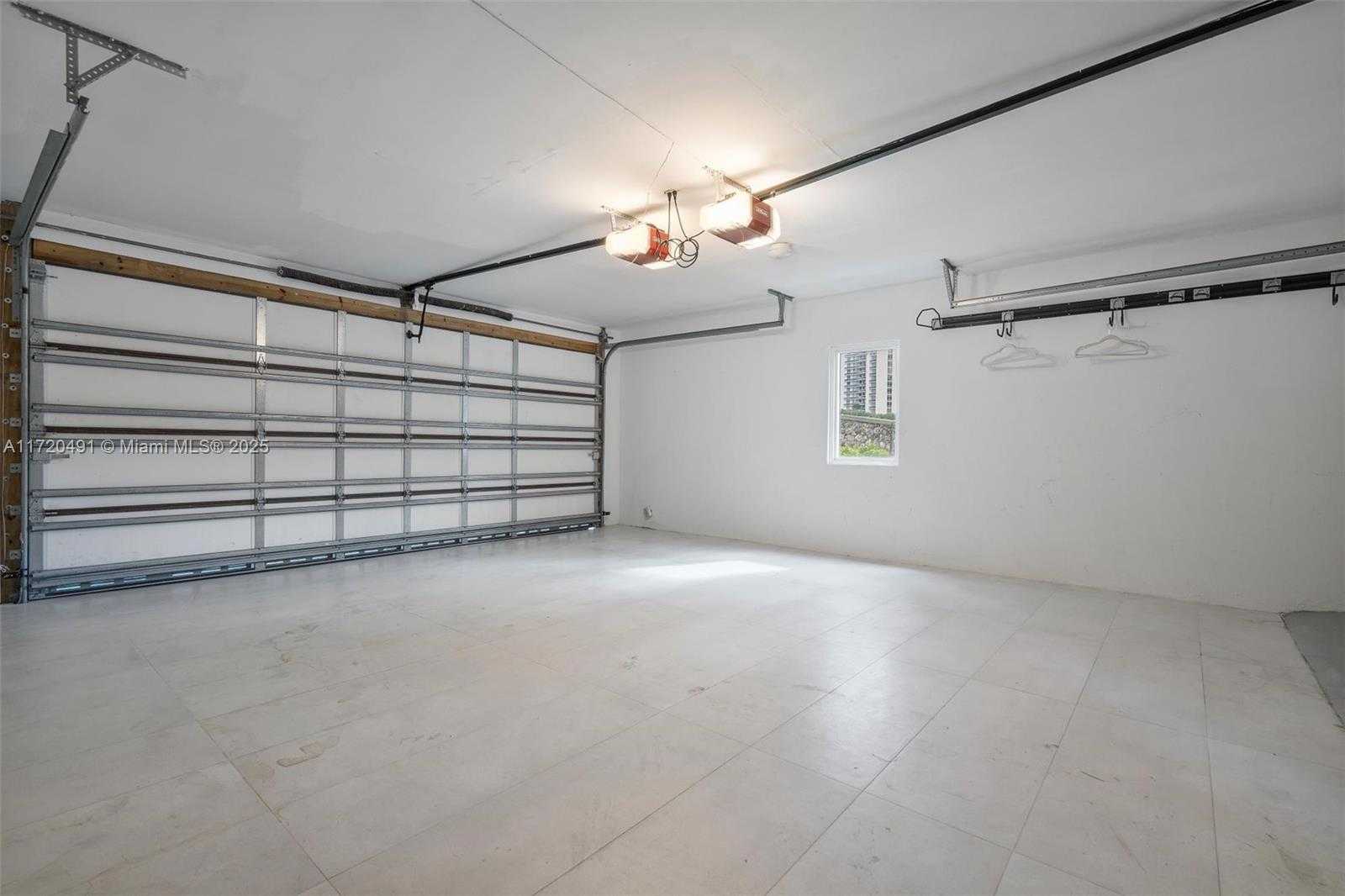Small Image of 201 ATLANTIC AVE, Sunny Isles Beach Number 44
