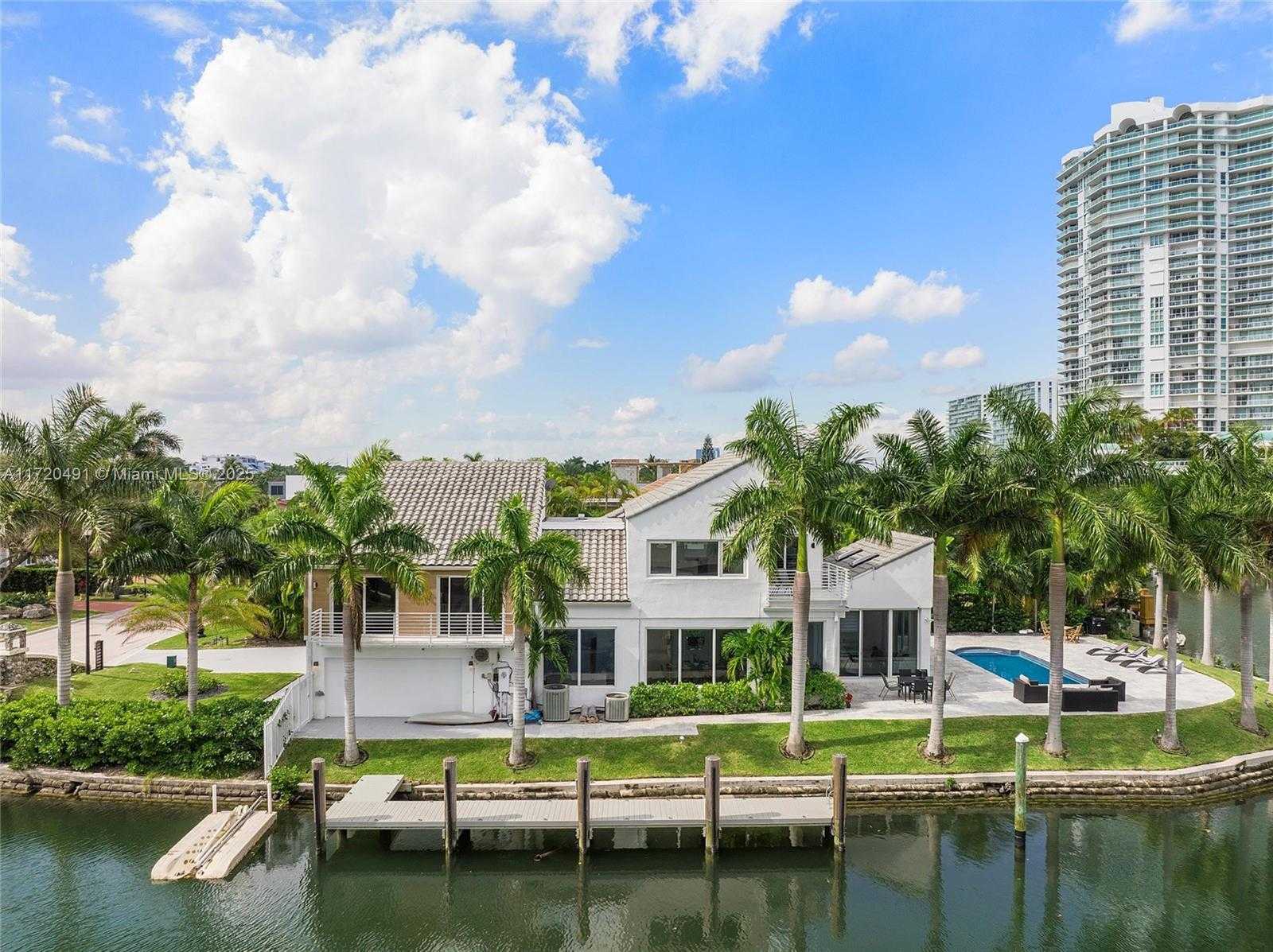 Small Image of 201 ATLANTIC AVE, Sunny Isles Beach Number 50