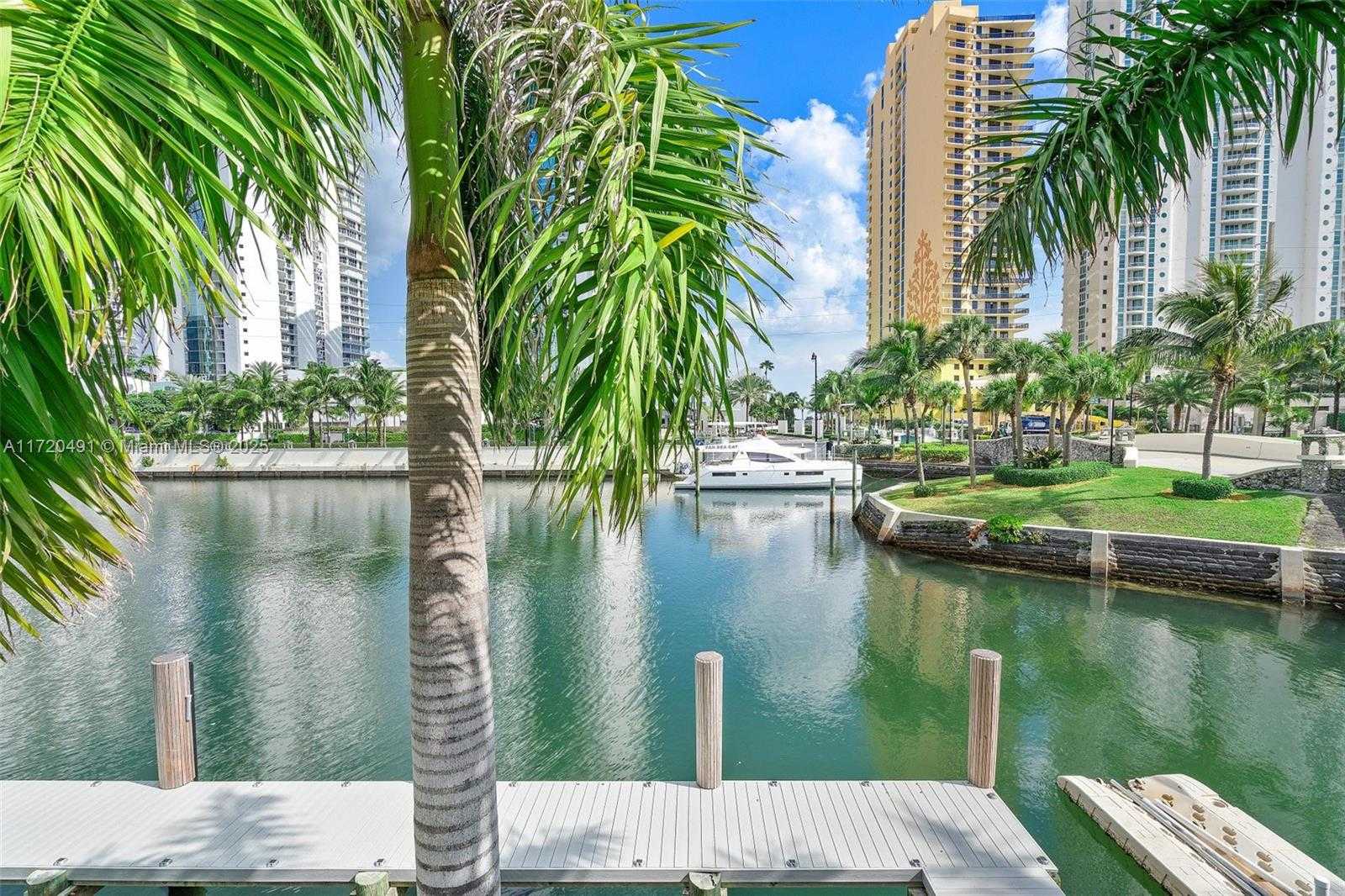 Small Image of 201 ATLANTIC AVE, Sunny Isles Beach Number 51