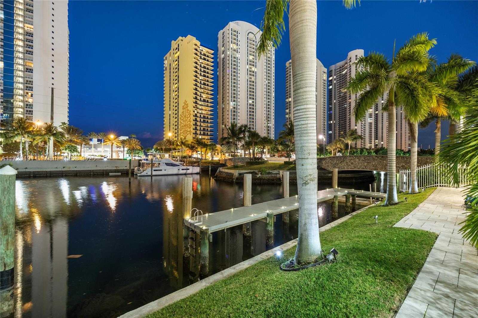 Small Image of 201 ATLANTIC AVE, Sunny Isles Beach Number 55