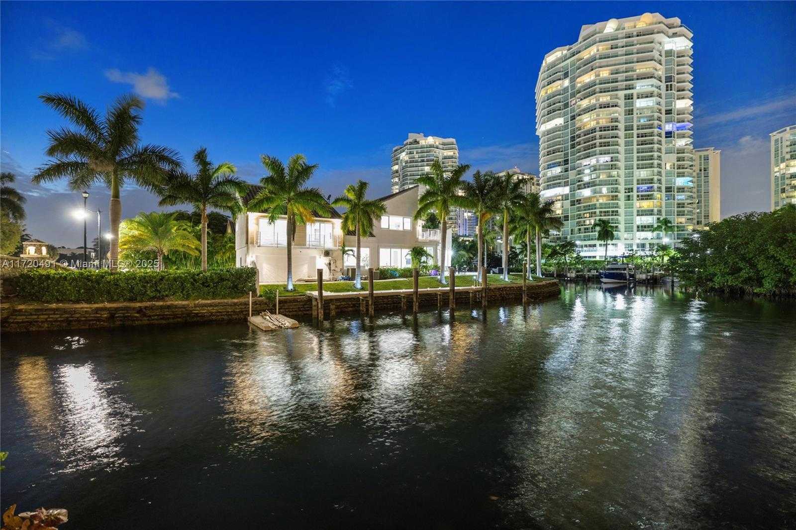 Small Image of 201 ATLANTIC AVE, Sunny Isles Beach Number 56