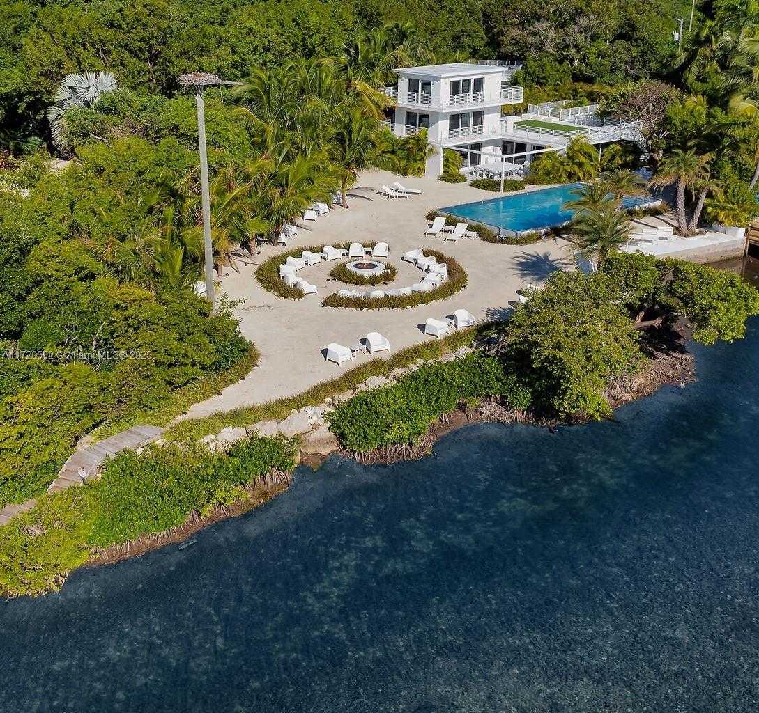 Small Image of Key Largo Number 3