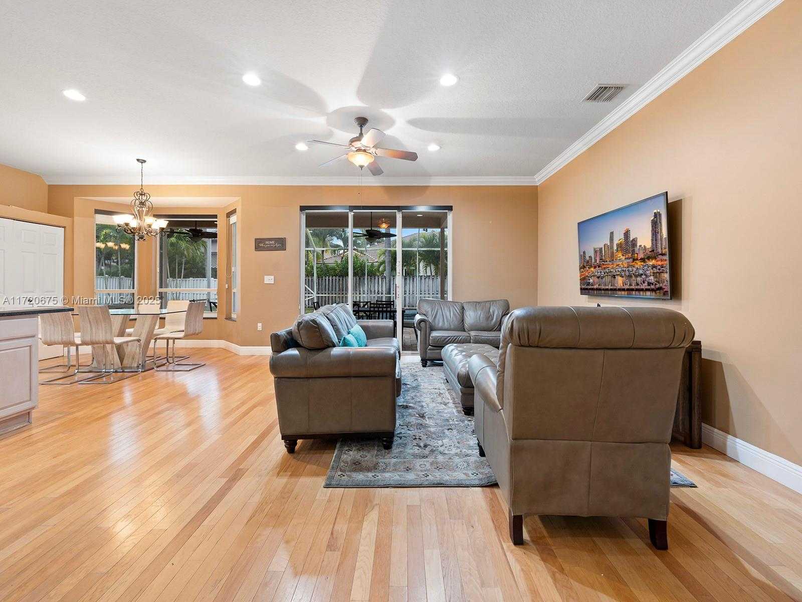 Small Image of 1104 NORTH WEST 139TH AVE, Pembroke Pines Number 12