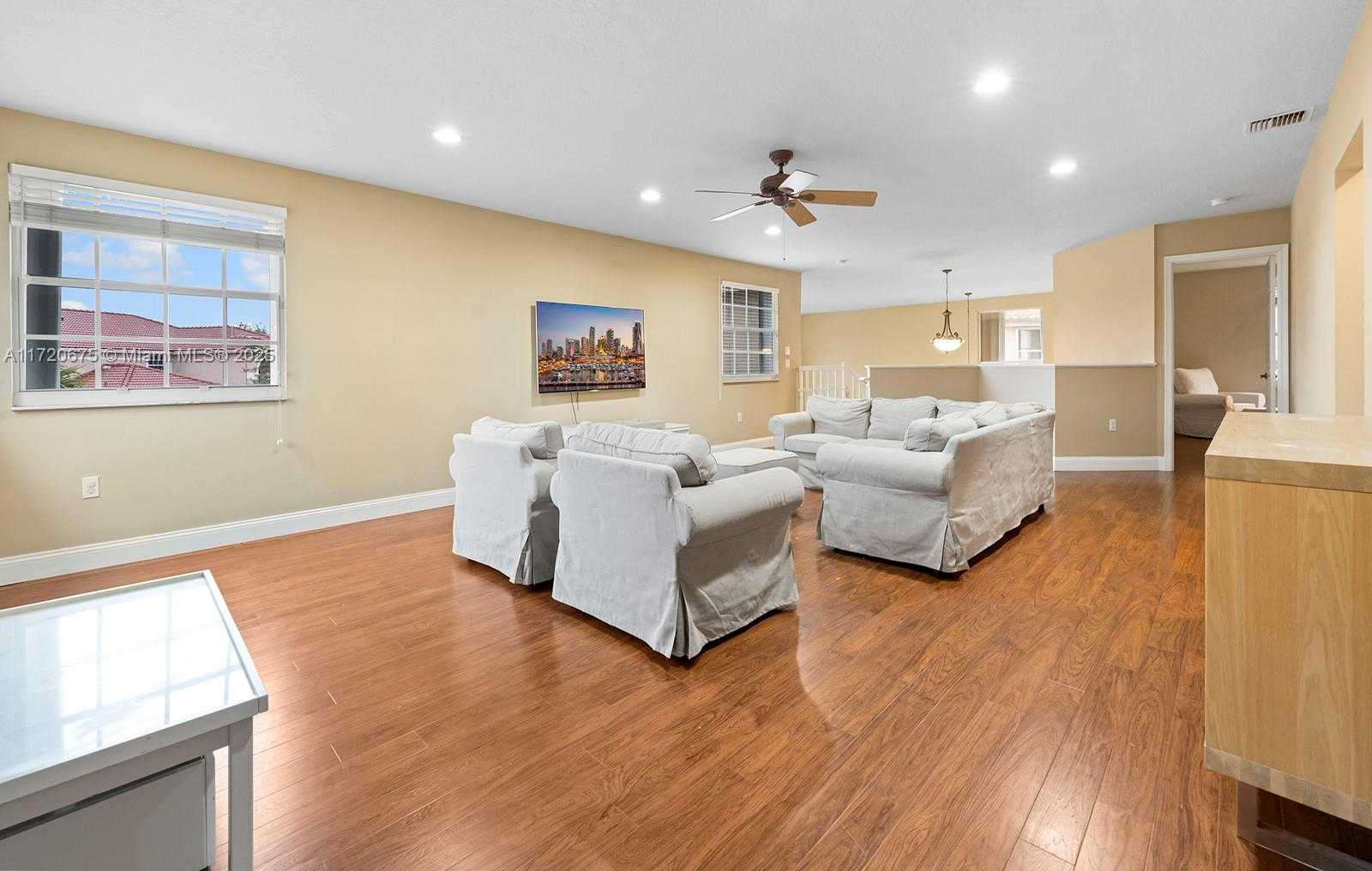 Small Image of 1104 NORTH WEST 139TH AVE, Pembroke Pines Number 25