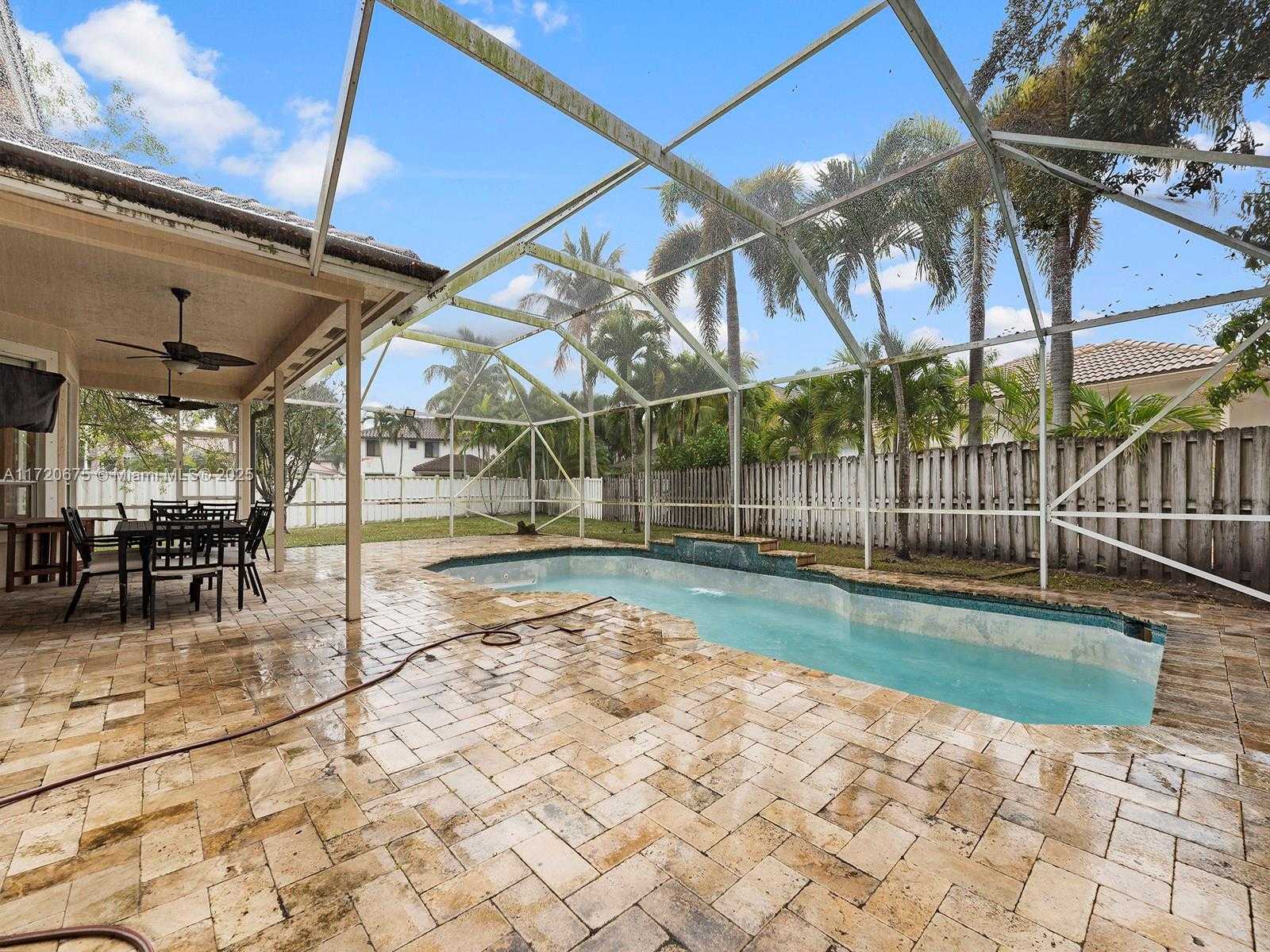 Small Image of 1104 NORTH WEST 139TH AVE, Pembroke Pines Number 32