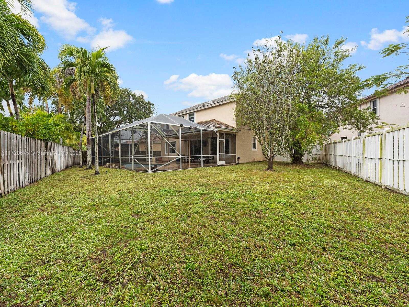 Small Image of 1104 NORTH WEST 139TH AVE, Pembroke Pines Number 37