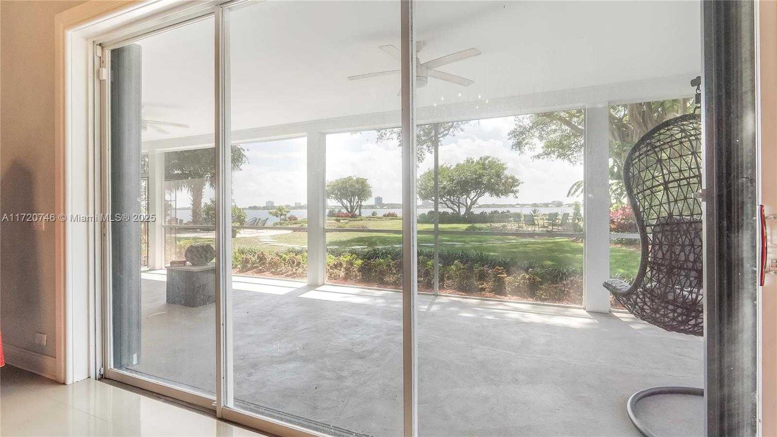 Small Image of 1524 39TH ST, West Palm Beach Number 12