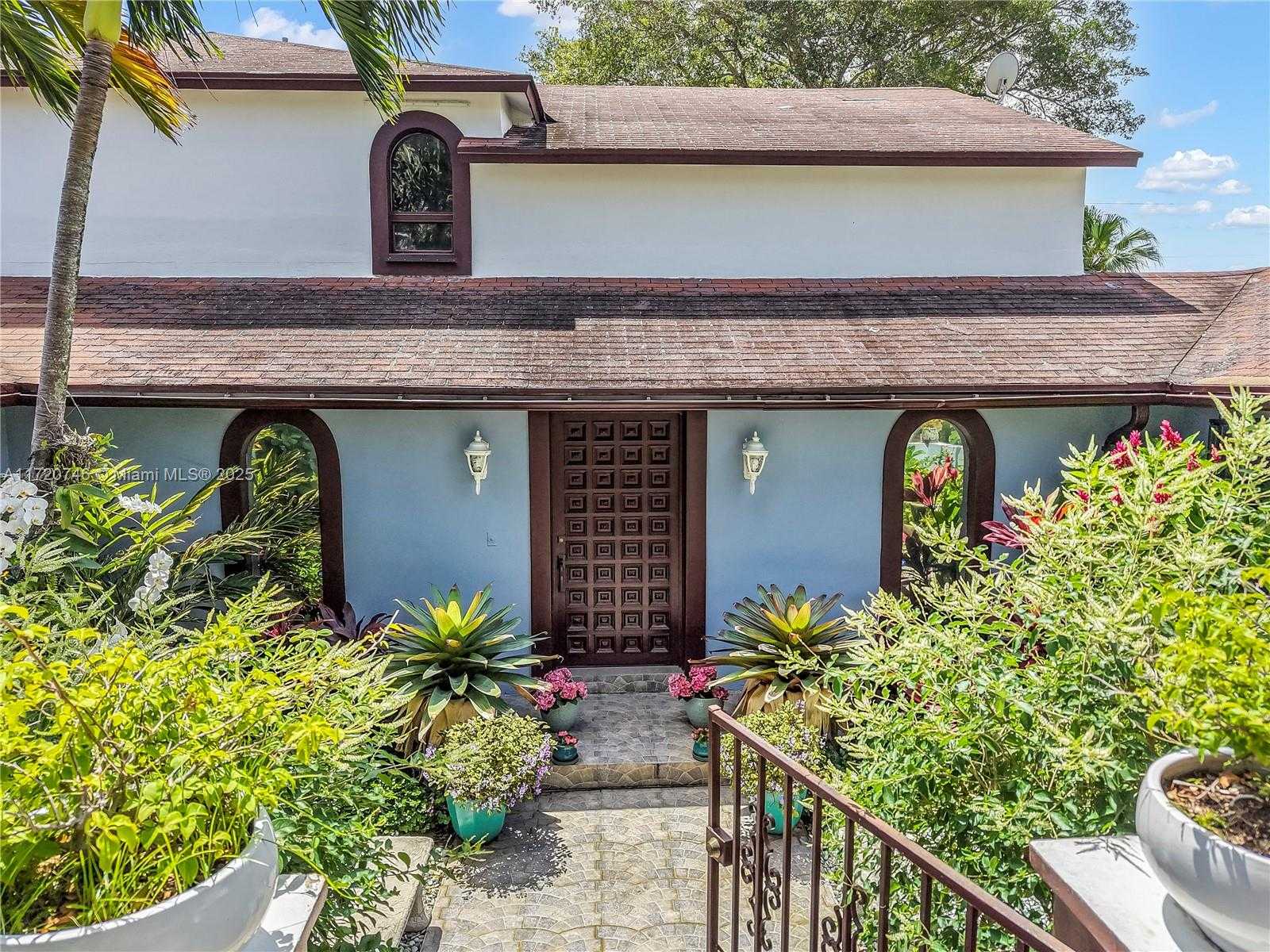 Small Image of 1524 39TH ST, West Palm Beach Number 2
