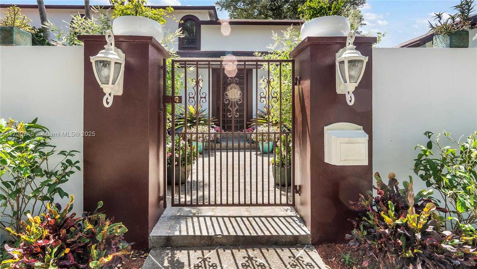 Small Image of 1524 39TH ST, West Palm Beach Number 3