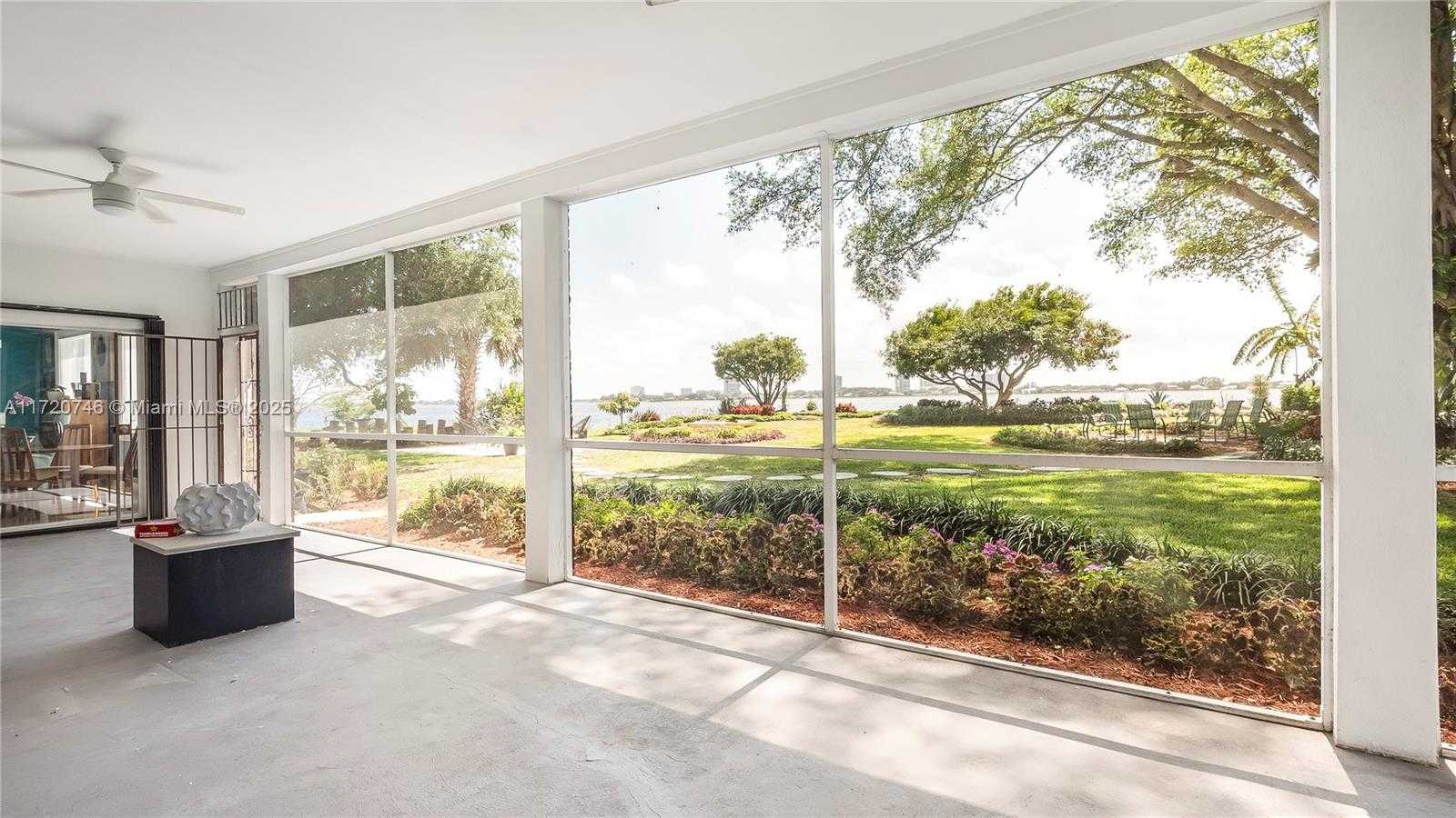 Small Image of 1524 39TH ST, West Palm Beach Number 32