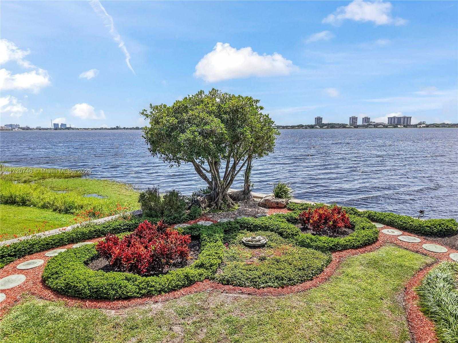 Small Image of 1524 39TH ST, West Palm Beach Number 63