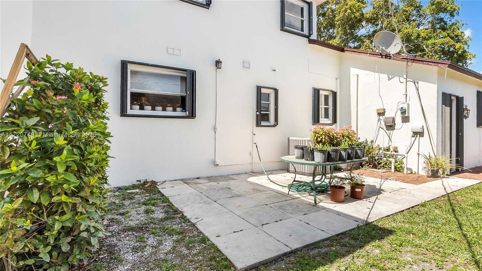 Small Image of 1524 39TH ST, West Palm Beach Number 79
