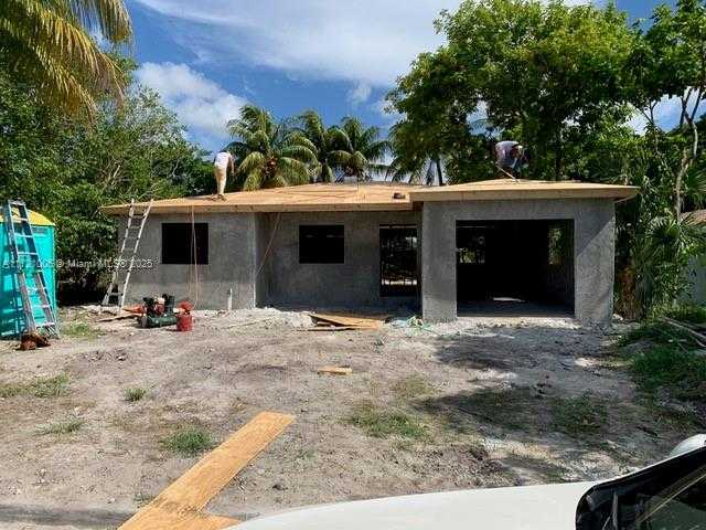 Small Image of 2915 NORTH WEST 7TH CT, Fort Lauderdale Number 2