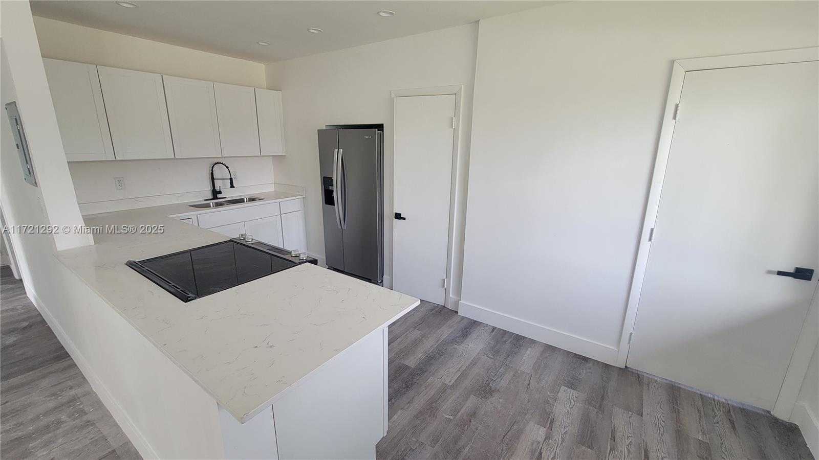 Small Image of 1560 NORTH EAST 42ND CT, Pompano Beach Number 4
