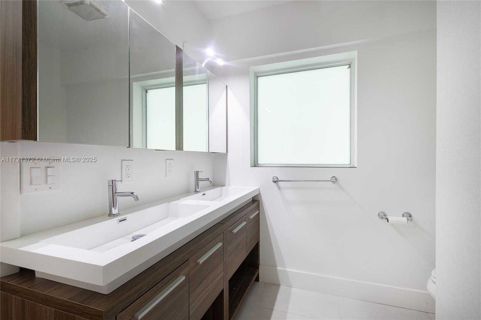 Small Image of 7620 SOUTH WEST 136TH ST, Palmetto Bay Number 21