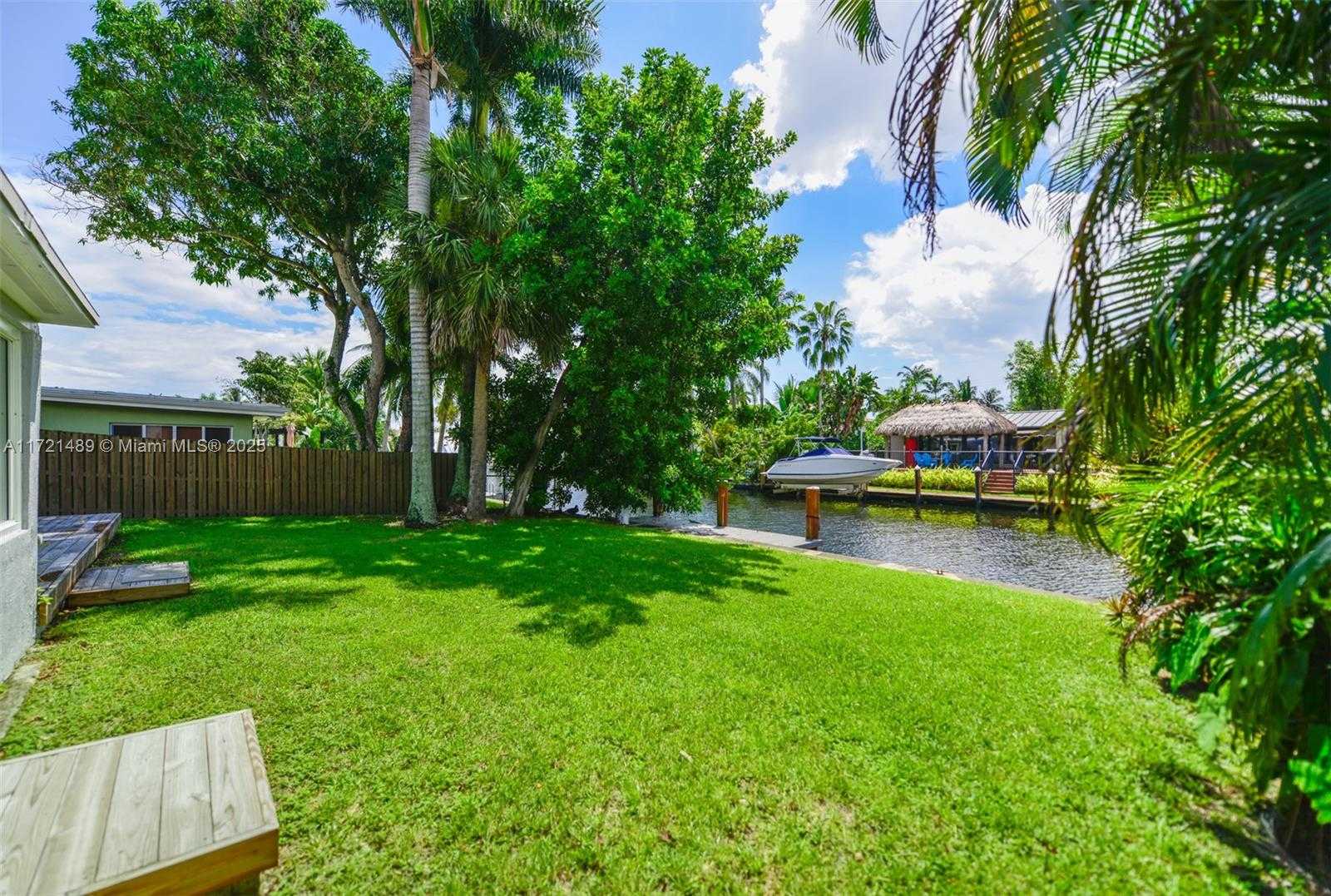 Small Image of 1208 GUAVA ISLE, Fort Lauderdale Number 30