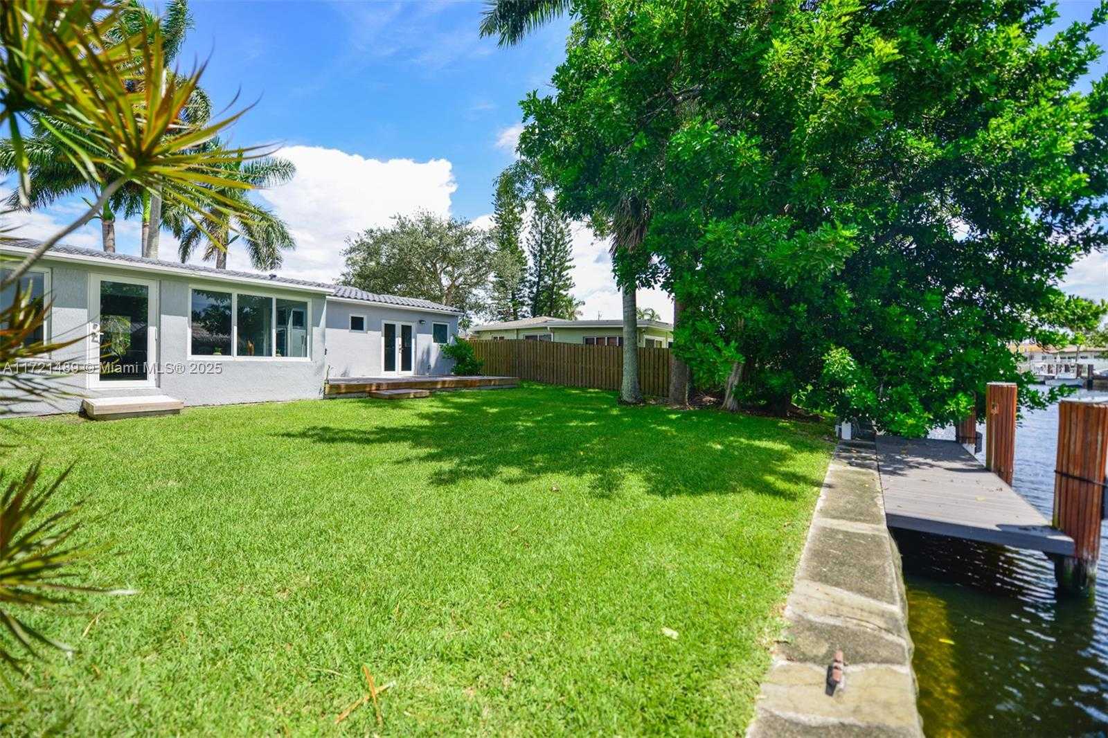 Small Image of 1208 GUAVA ISLE, Fort Lauderdale Number 34