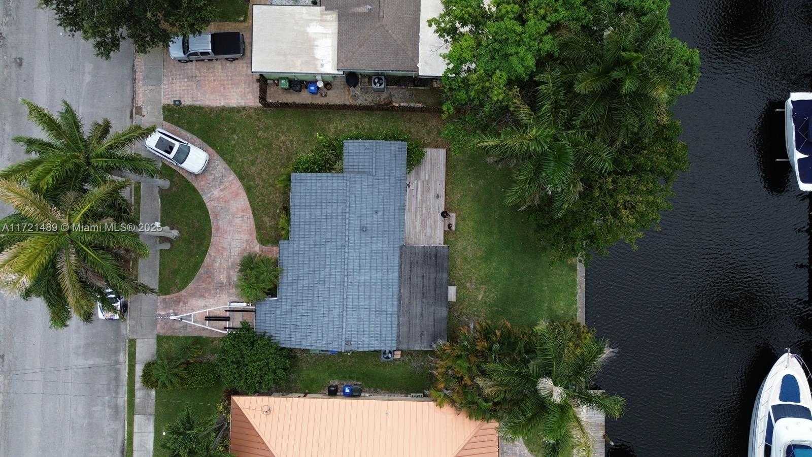 Small Image of 1208 GUAVA ISLE, Fort Lauderdale Number 35