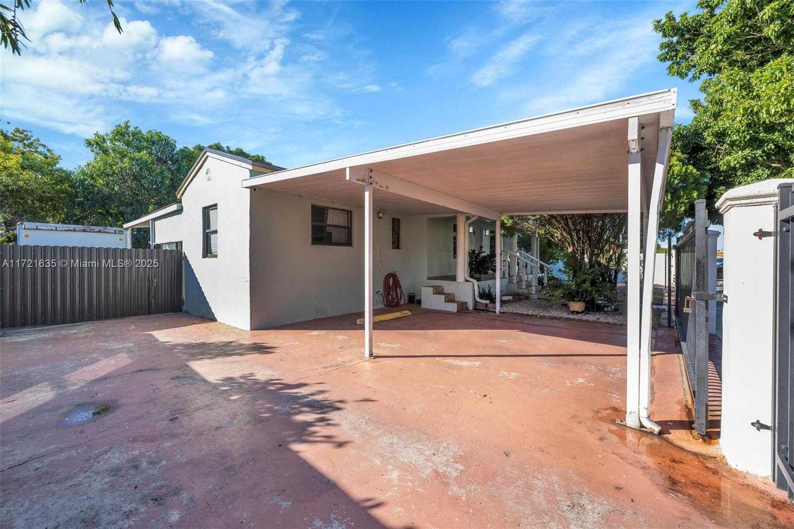 Small Image of 462 EAST 39TH ST, Hialeah Number 15