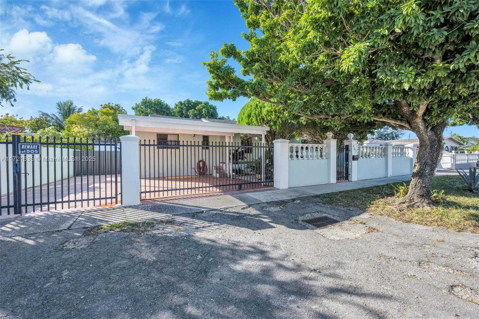 Small Image of 462 EAST 39TH ST, Hialeah Number 17