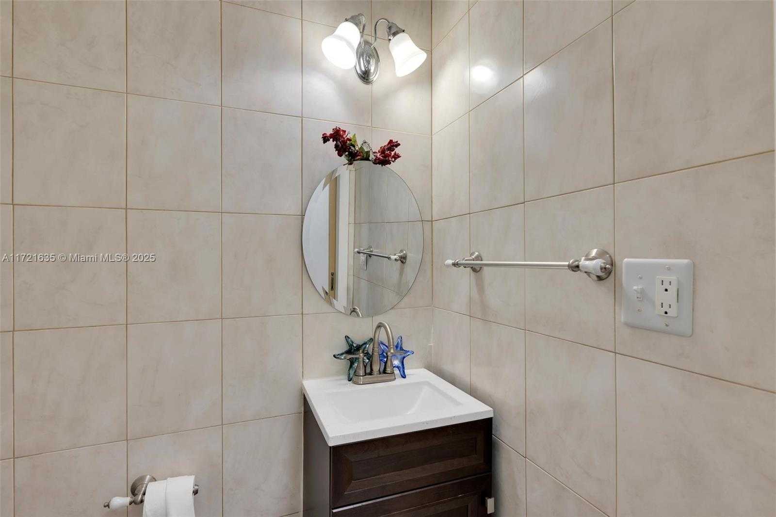 Small Image of 462 EAST 39TH ST, Hialeah Number 30