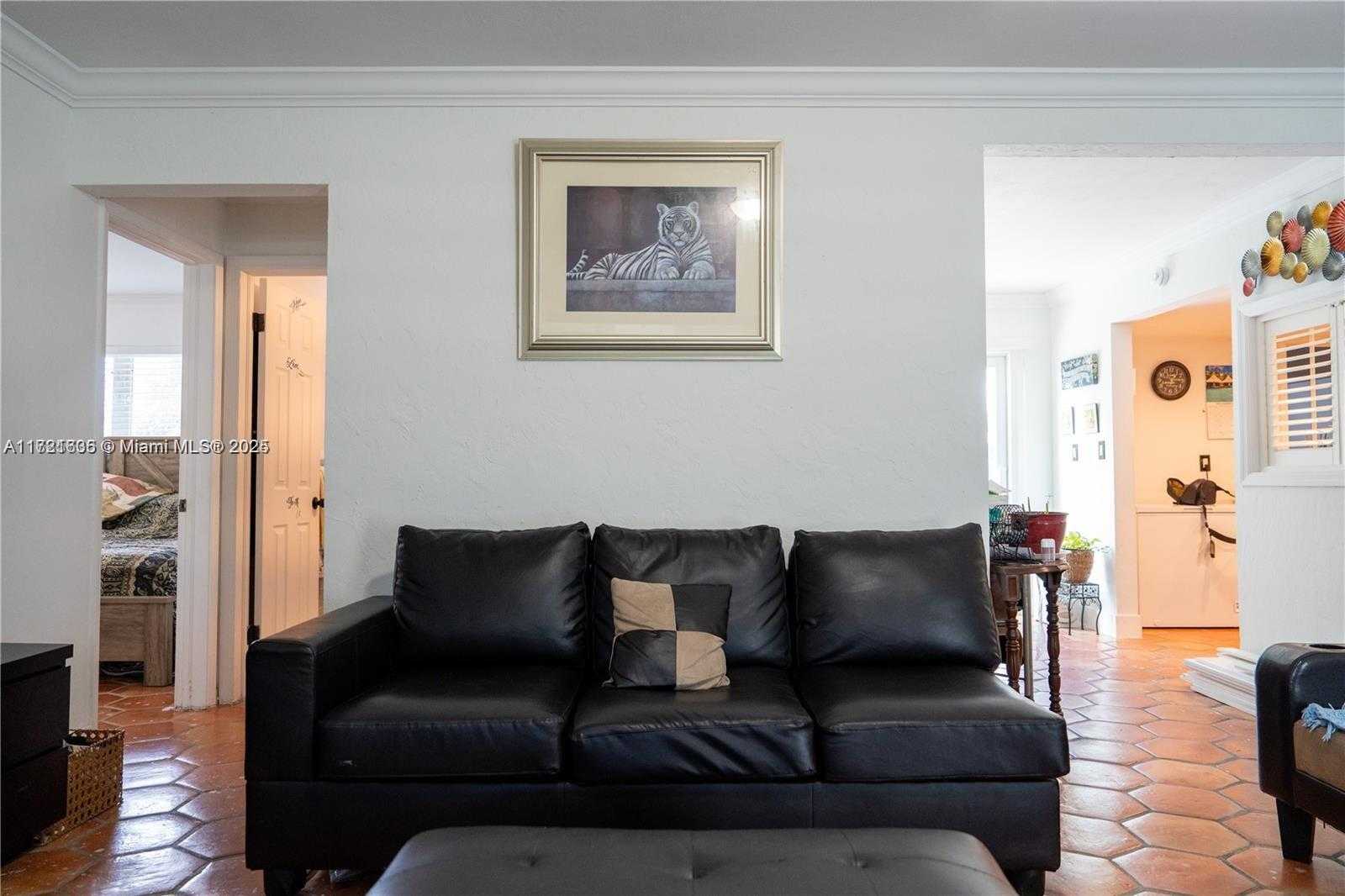 Small Image of 3561 NORTH EAST 13TH AVE, Oakland Park Number 6