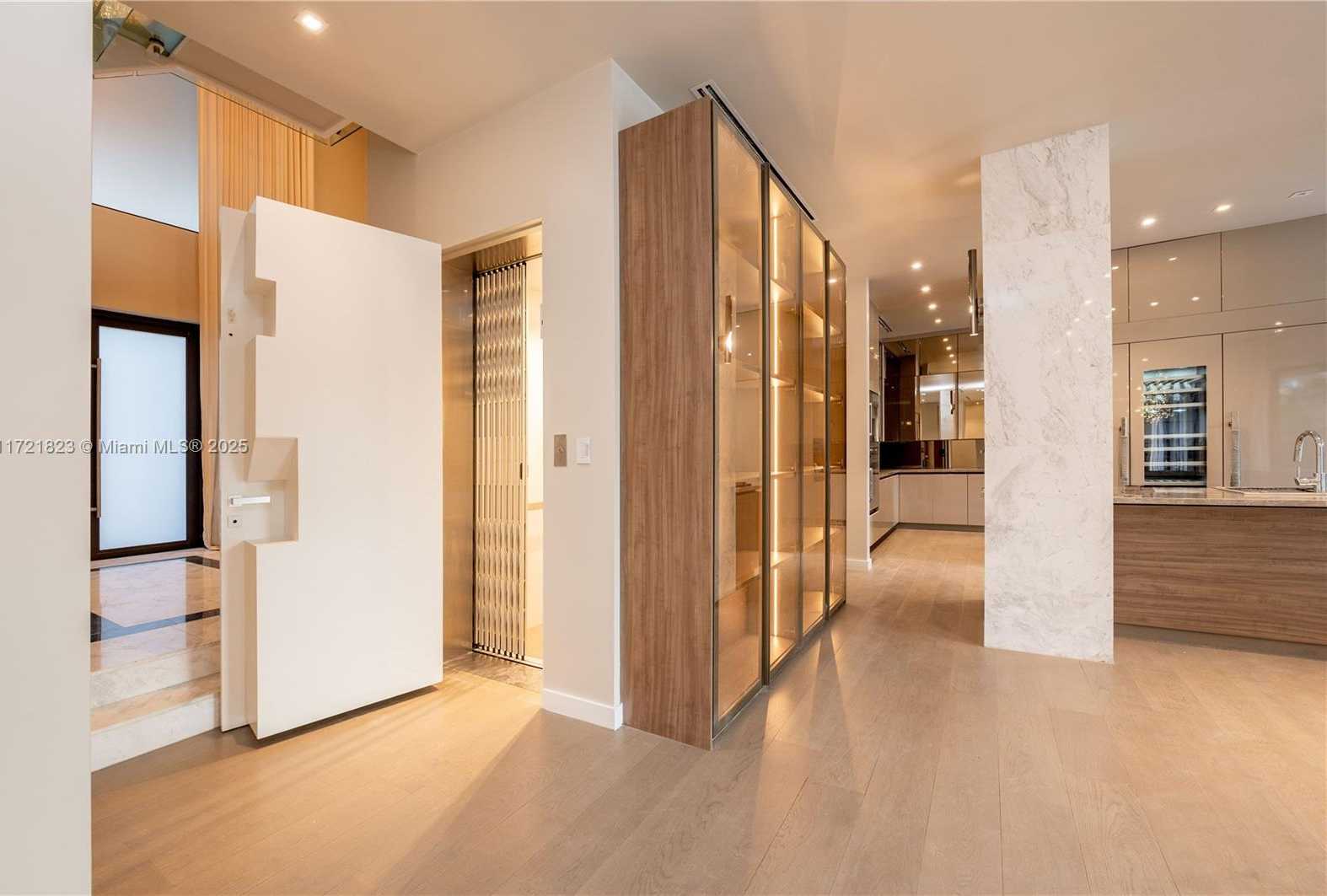 Small Image of 11200 SOUTH WEST 60TH AVE, Pinecrest Number 14