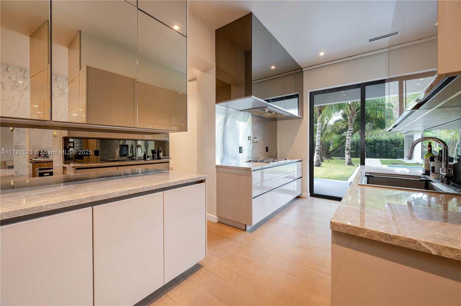 Small Image of 11200 SOUTH WEST 60TH AVE, Pinecrest Number 16