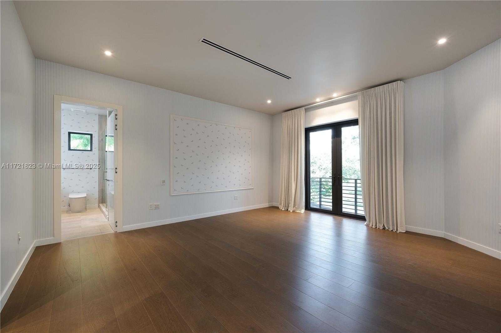 Small Image of 11200 SOUTH WEST 60TH AVE, Pinecrest Number 38