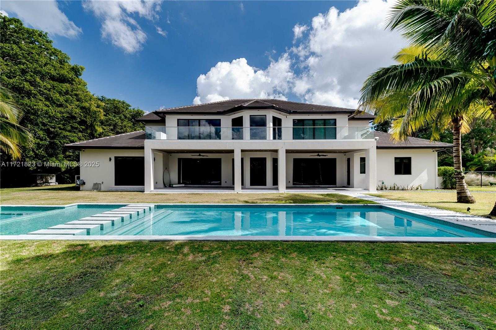 Small Image of 11200 SOUTH WEST 60TH AVE, Pinecrest Number 4