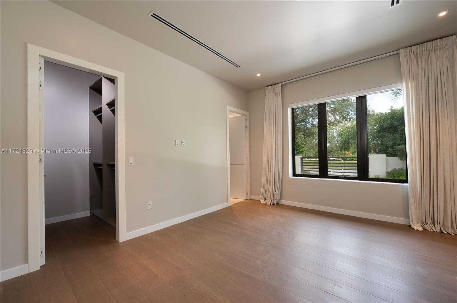 Small Image of 11200 SOUTH WEST 60TH AVE, Pinecrest Number 43