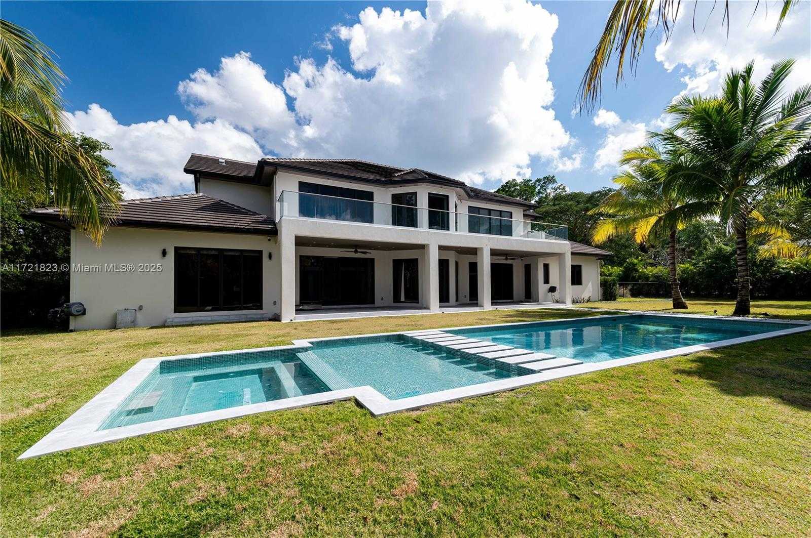 Small Image of 11200 SOUTH WEST 60TH AVE, Pinecrest Number 51