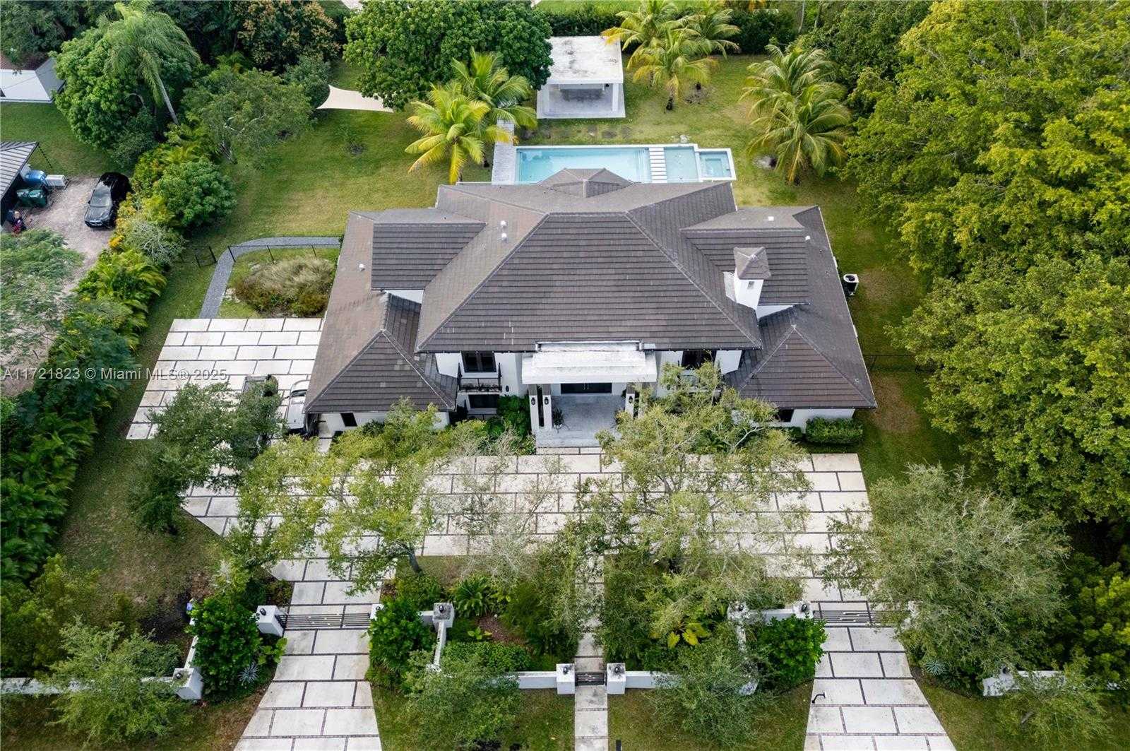Small Image of 11200 SOUTH WEST 60TH AVE, Pinecrest Number 53
