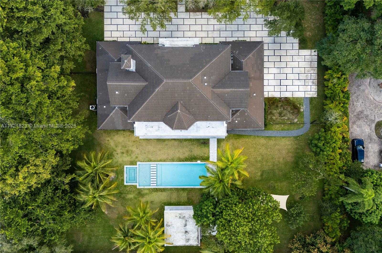 Small Image of 11200 SOUTH WEST 60TH AVE, Pinecrest Number 54