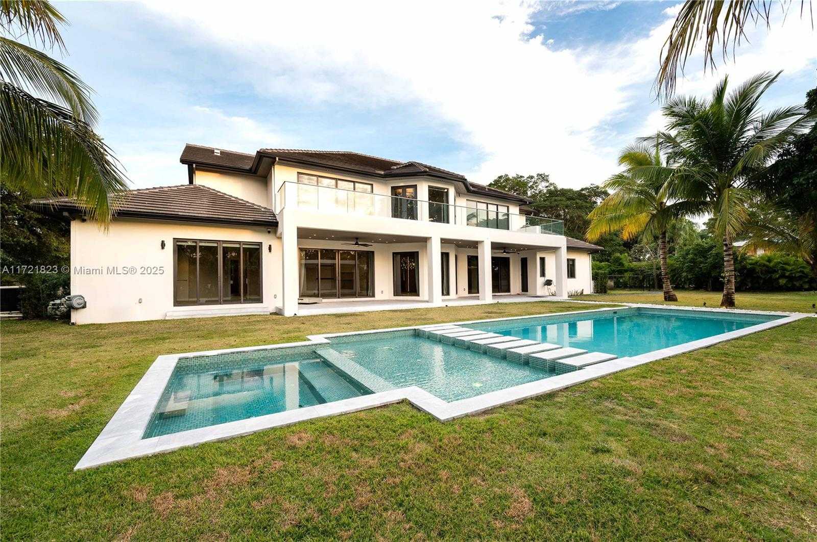Small Image of 11200 SOUTH WEST 60TH AVE, Pinecrest Number 7