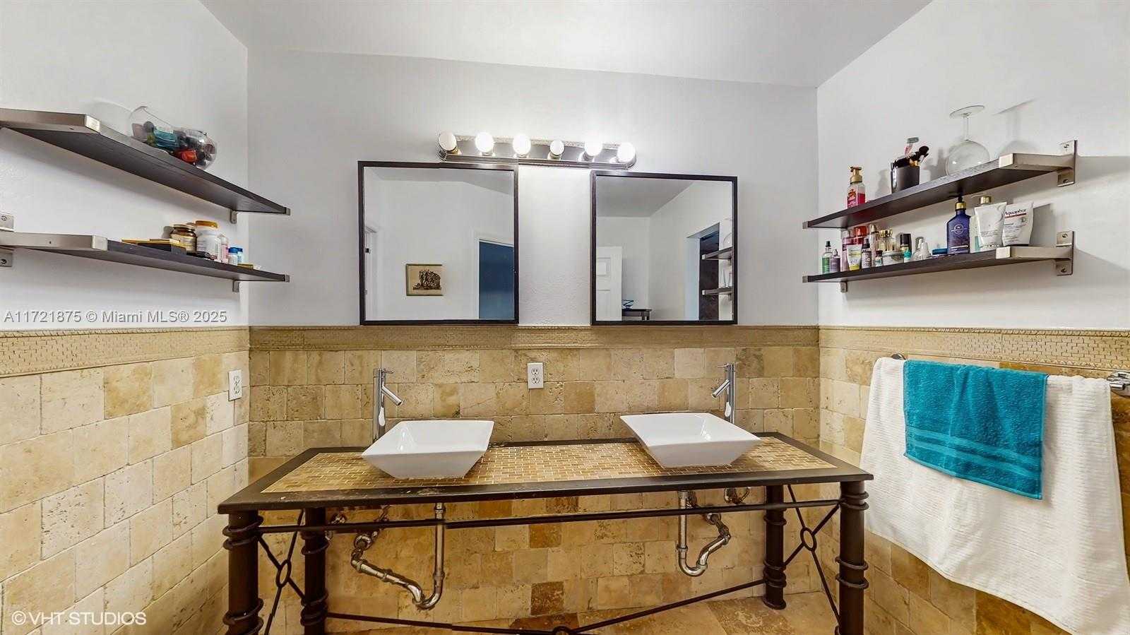 Small Image of 5323 NORTH WEST 109TH CT, Doral Number 19