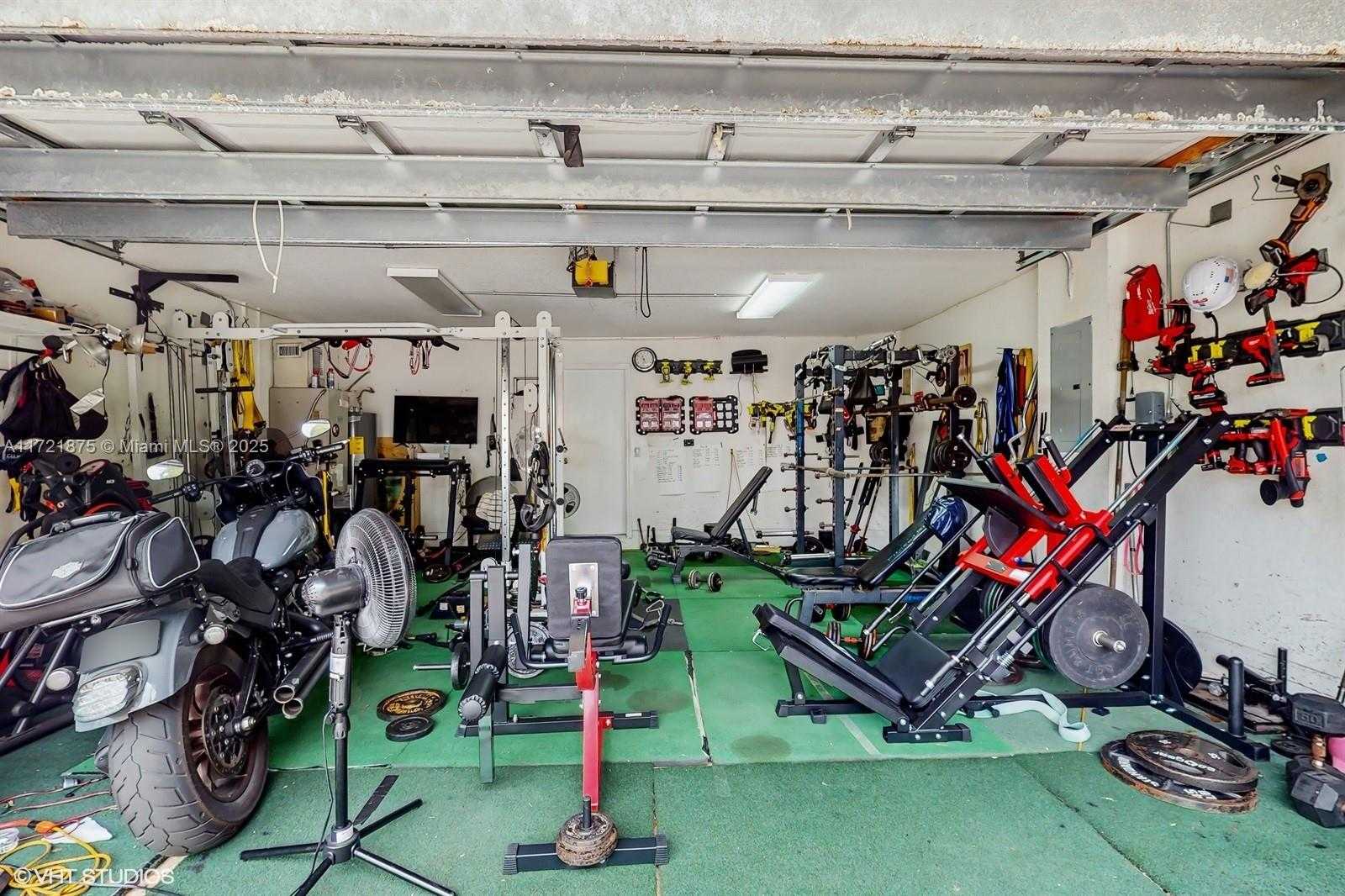 Small Image of 5323 NORTH WEST 109TH CT, Doral Number 26