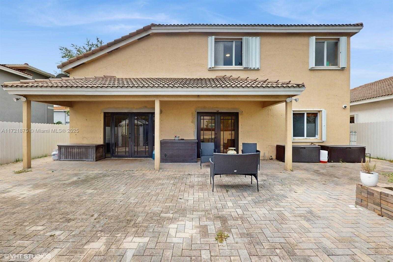 Small Image of 5323 NORTH WEST 109TH CT, Doral Number 29