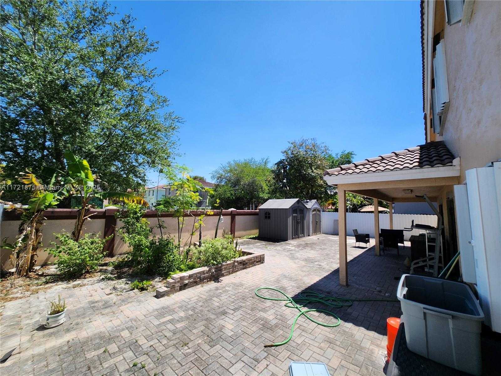 Small Image of 5323 NORTH WEST 109TH CT, Doral Number 67