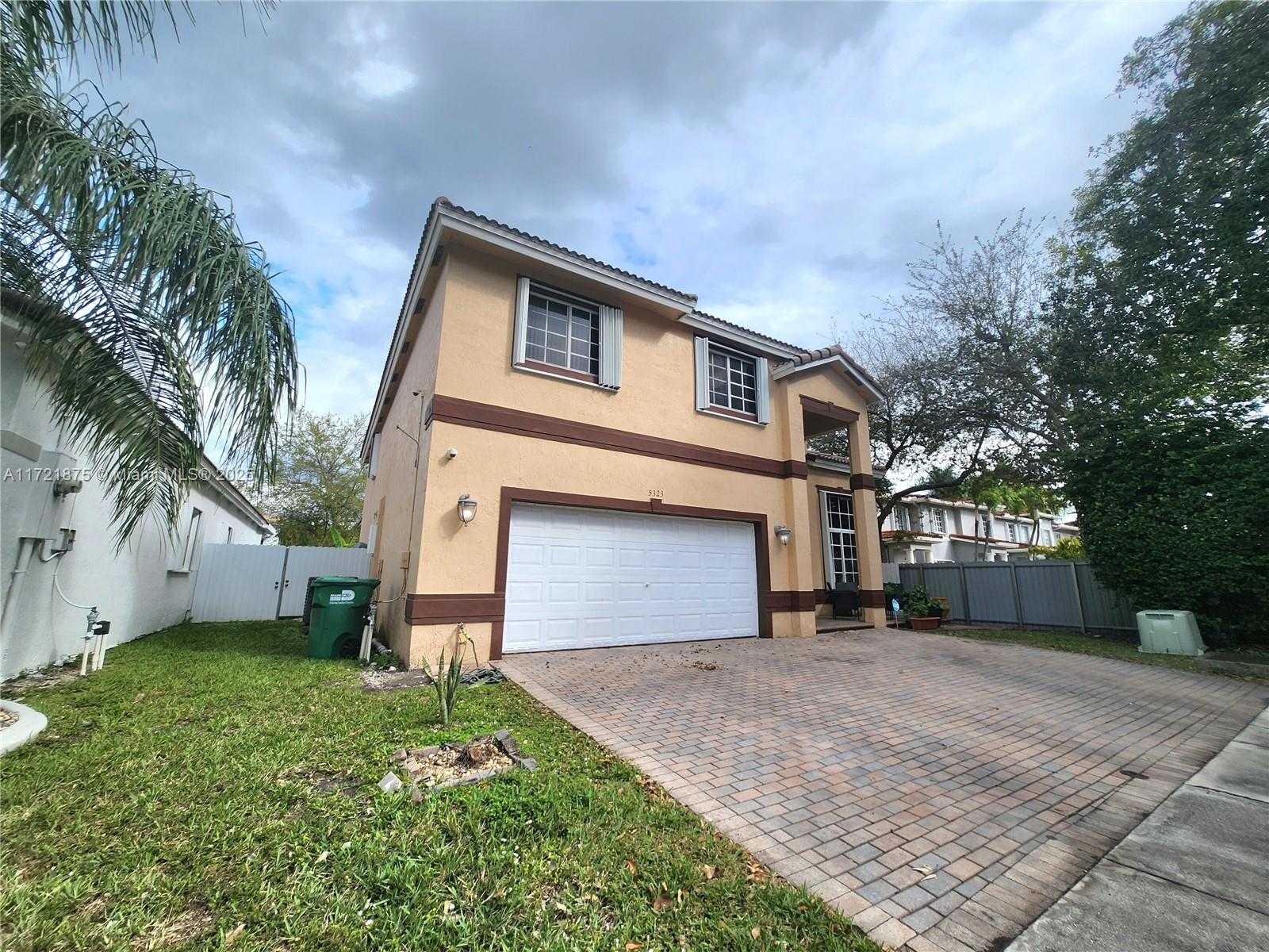 Small Image of 5323 NORTH WEST 109TH CT, Doral Number 70