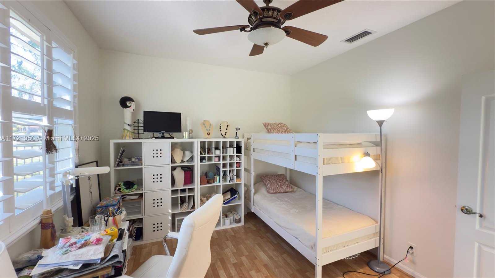 Small Image of 2531 EAGLE RUN DR, Weston Number 16