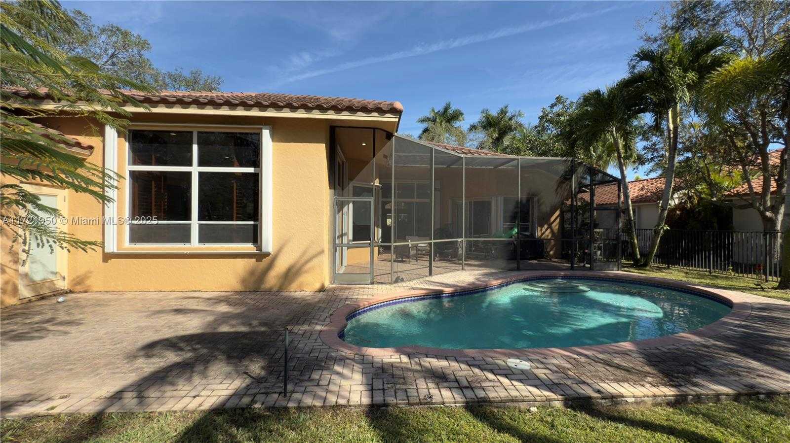 Small Image of 2531 EAGLE RUN DR, Weston Number 21